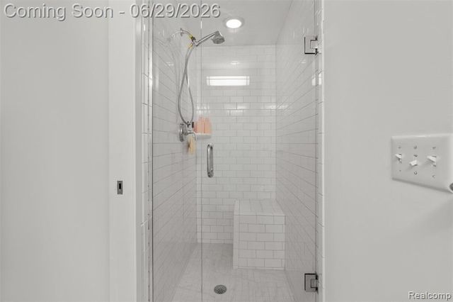 100 N Center Street 404, Royal Oak, MI 48067