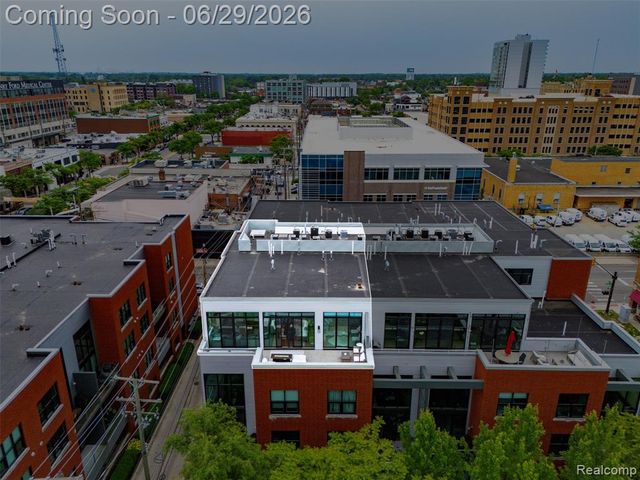 100 N Center Street 404, Royal Oak, MI 48067