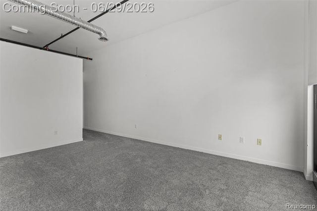 100 N Center Street 404, Royal Oak, MI 48067