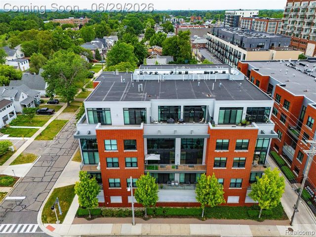 100 N Center Street 404, Royal Oak, MI 48067