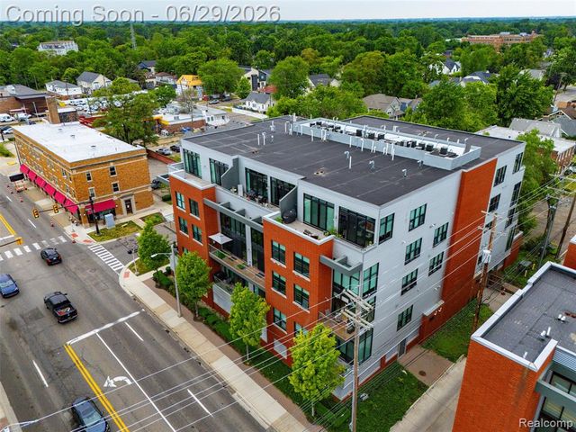 100 N Center Street 404, Royal Oak, MI 48067