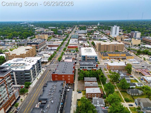 100 N Center Street 404, Royal Oak, MI 48067