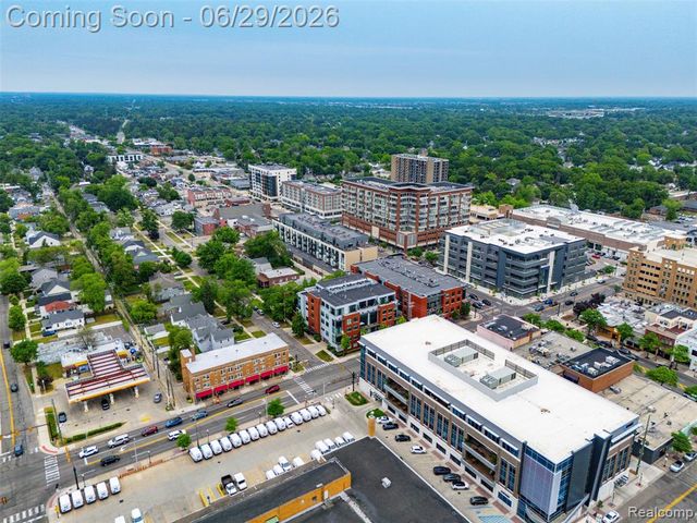 100 N Center Street 404, Royal Oak, MI 48067