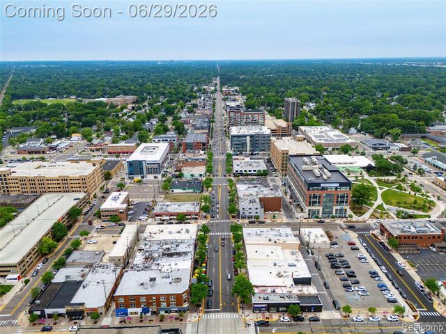 100 N Center Street 404, Royal Oak, MI 48067
