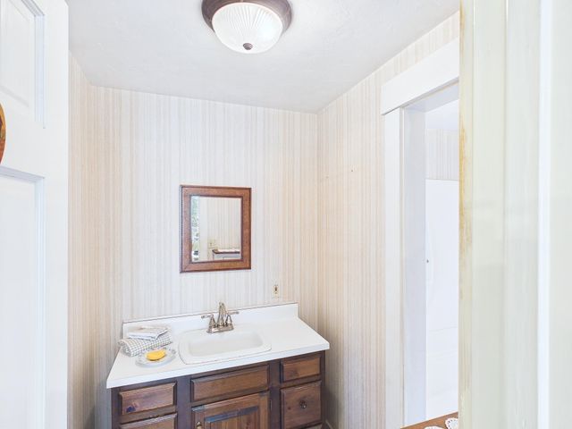 5 High Street, Concord, NH 03303