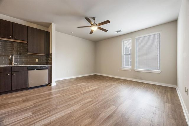 1900 Barton Springs RD 3013, Austin, TX 78704