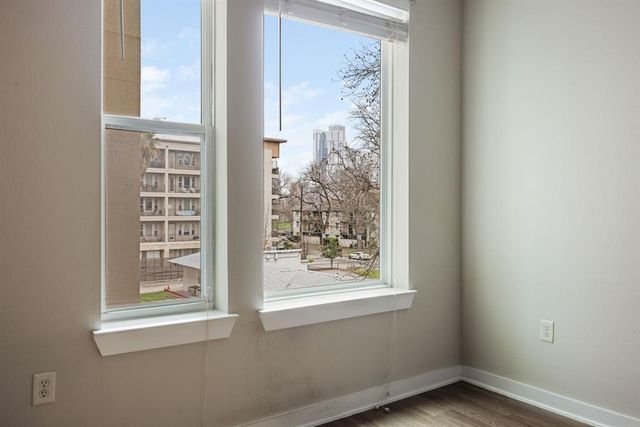 1900 Barton Springs RD 3013, Austin, TX 78704