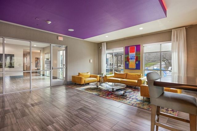 1900 Barton Springs RD 3013, Austin, TX 78704