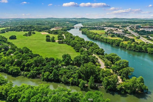 1900 Barton Springs RD 3013, Austin, TX 78704