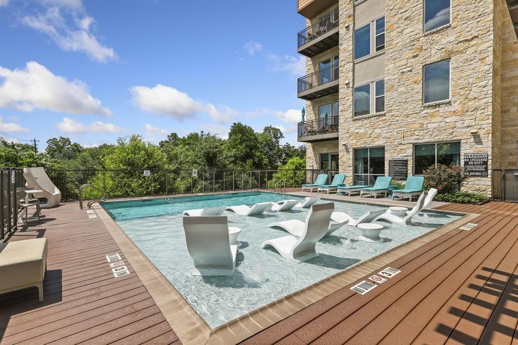 1900 Barton Springs RD 3013, Austin, TX 78704