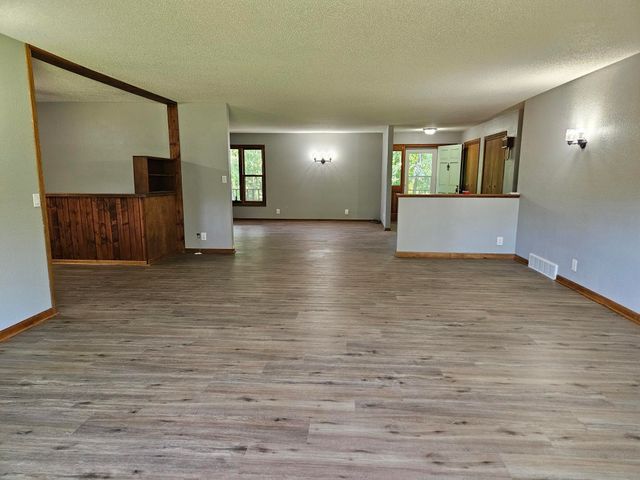 405 Mulford Dr., Oelwein, IA 50662