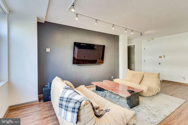 1545 18TH ST NW #403, Washington, DC 20036