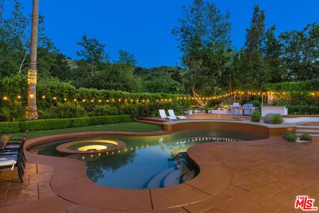 4030 Prado De La Mariposa, Calabasas, CA 91302