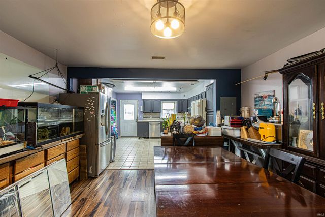 5304 Warren Drive, Evansville, IN 47710