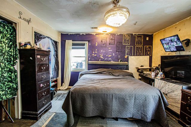 5304 Warren Drive, Evansville, IN 47710