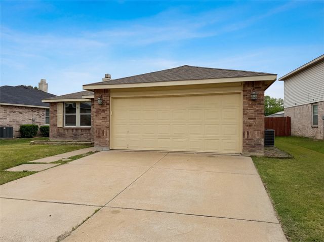 5145 Cliff Oaks Drive, Fort Worth, TX 76179