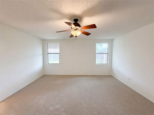 5145 Cliff Oaks Drive, Fort Worth, TX 76179