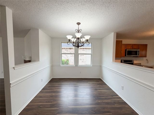 5145 Cliff Oaks Drive, Fort Worth, TX 76179