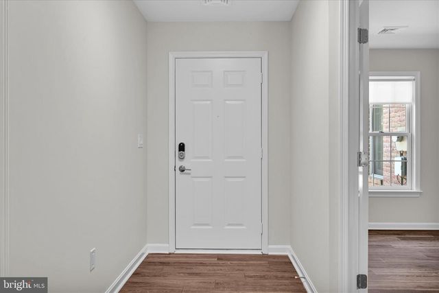 46 LEEARDEN RD, Hershey, PA 17033