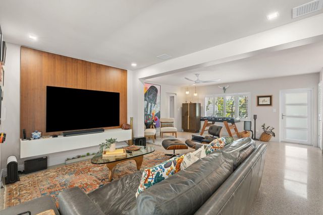 1500 MIDDLE RIVER Drive, Fort Lauderdale, FL 33304
