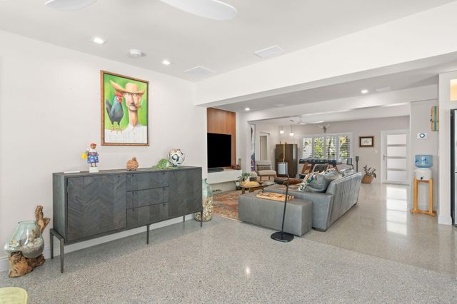 1500 MIDDLE RIVER Drive, Fort Lauderdale, FL 33304