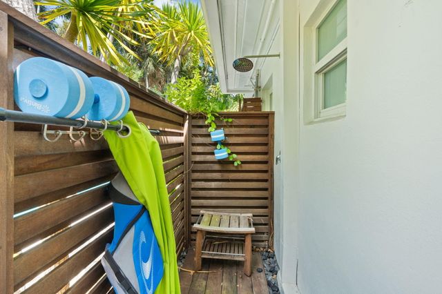 1500 MIDDLE RIVER Drive, Fort Lauderdale, FL 33304