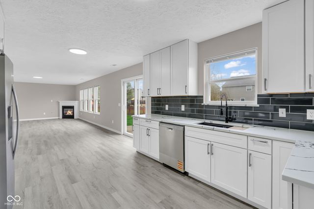 11218 Hylas Drive, Noblesville, IN 46060