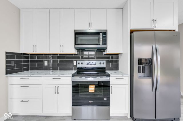 11218 Hylas Drive, Noblesville, IN 46060