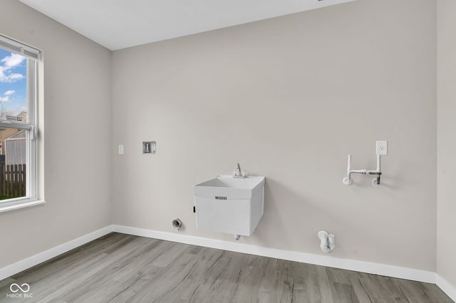 11218 Hylas Drive, Noblesville, IN 46060