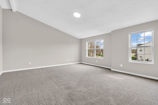 11218 Hylas Drive, Noblesville, IN 46060