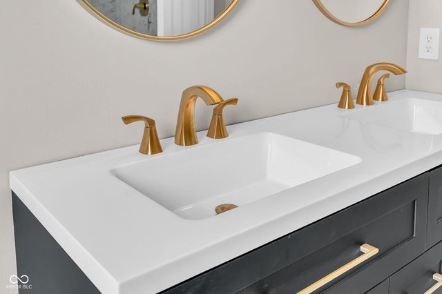 11218 Hylas Drive, Noblesville, IN 46060