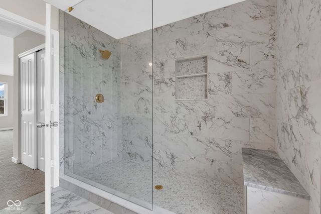 11218 Hylas Drive, Noblesville, IN 46060