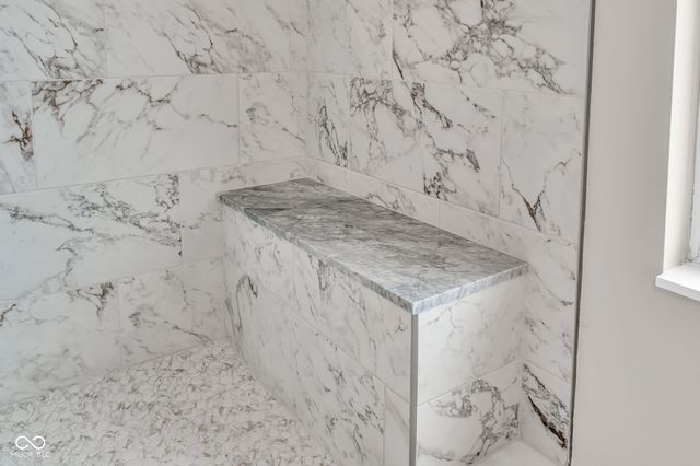 11218 Hylas Drive, Noblesville, IN 46060