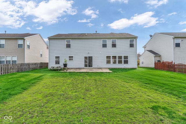 11218 Hylas Drive, Noblesville, IN 46060