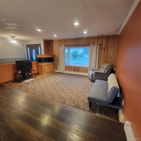 13 Lakeview Drive, Warwick, NY 10990