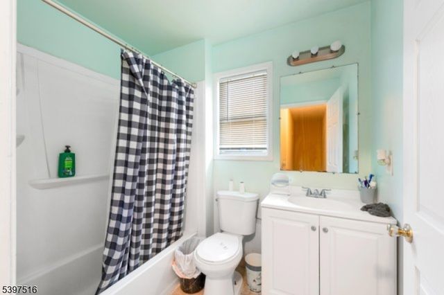 7 Corwin St, Roxbury Twp., NJ 07847