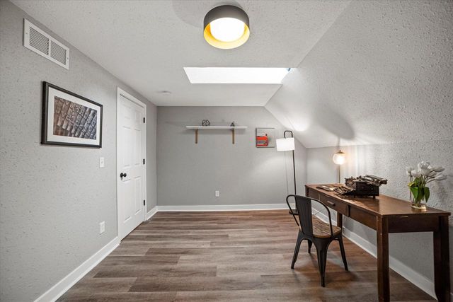 319 E BOLIVAR AVENUE, Milwaukee, WI 53207