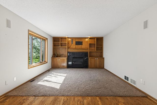 4696 Weston Hills Drive, Eagan, MN 55123