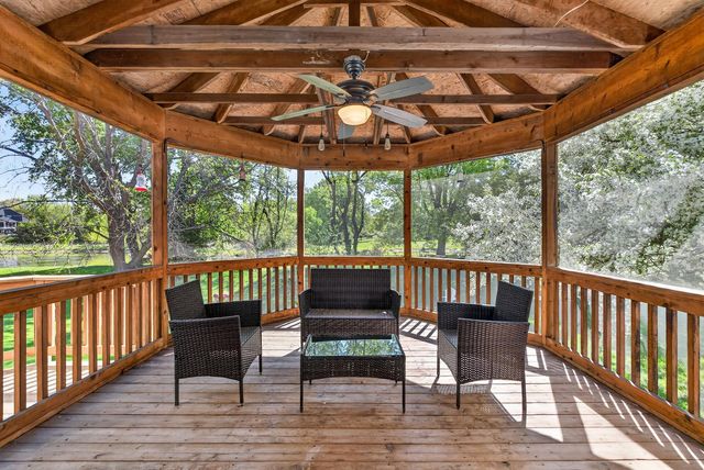 4696 Weston Hills Drive, Eagan, MN 55123