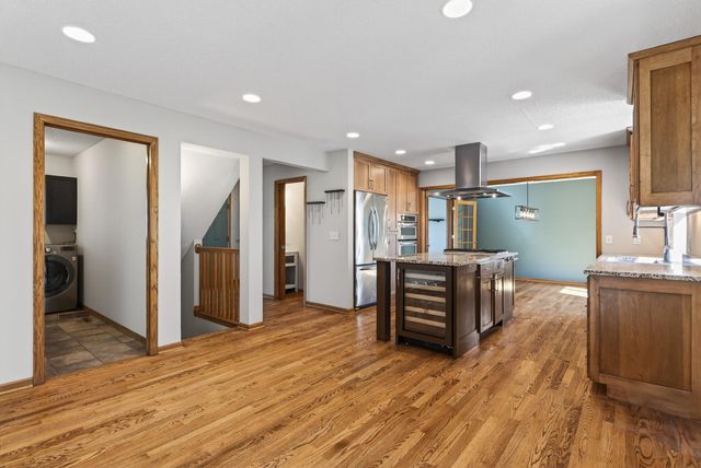 4696 Weston Hills Drive, Eagan, MN 55123