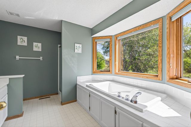 4696 Weston Hills Drive, Eagan, MN 55123