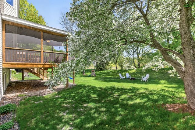 4696 Weston Hills Drive, Eagan, MN 55123