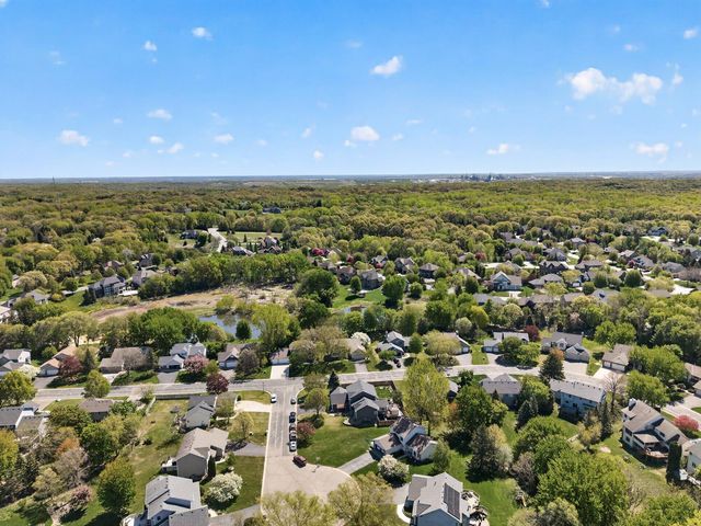 4696 Weston Hills Drive, Eagan, MN 55123