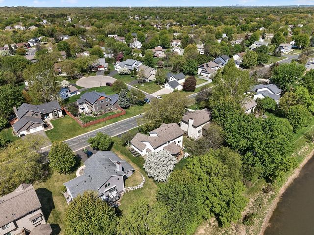 4696 Weston Hills Drive, Eagan, MN 55123