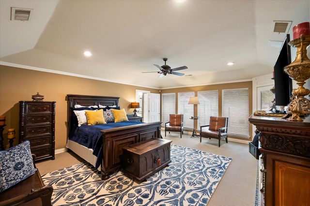 6405 Pecan Hollow Lane, Burleson, TX 76028