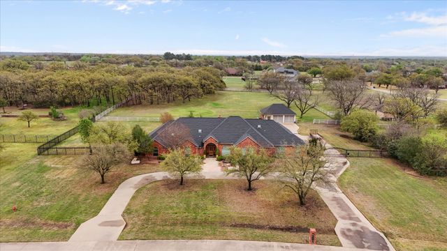 6405 Pecan Hollow Lane, Burleson, TX 76028