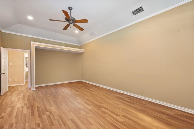 6405 Pecan Hollow Lane, Burleson, TX 76028