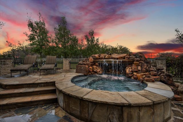 6405 Pecan Hollow Lane, Burleson, TX 76028