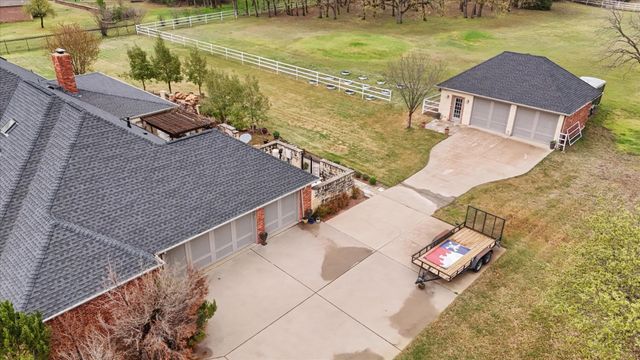6405 Pecan Hollow Lane, Burleson, TX 76028