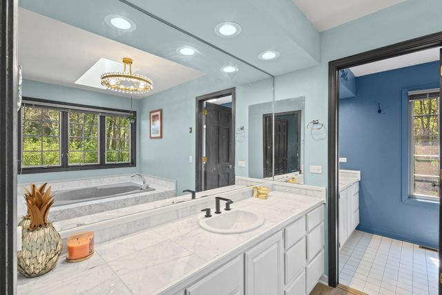 37100 N Thoroughbred Drive, Wadsworth, IL 60083
